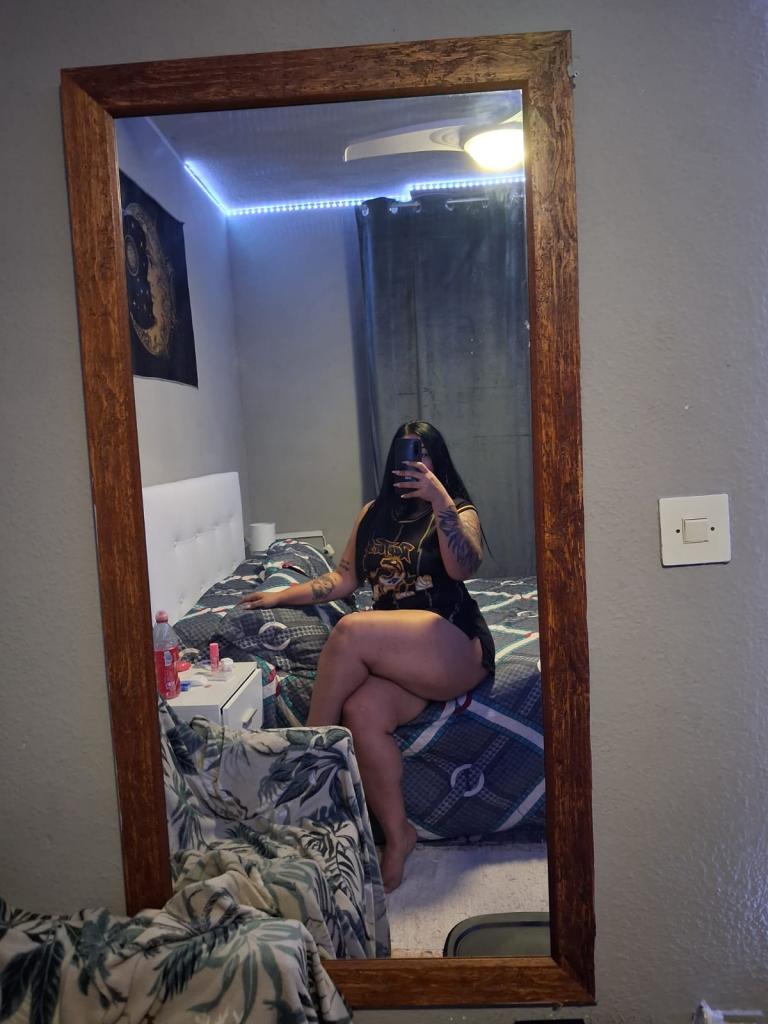 Chica busca chico en Alicante: 