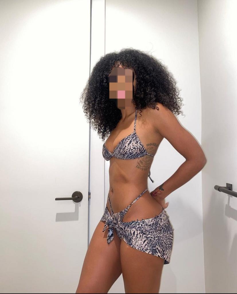 Chica busca chico en Sevilla: 