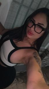 647371228: Chica busca chico en Sevilla