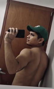 613637662: Chico busca chica en Valencia