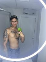 631897651: Chico busca chica en Valencia