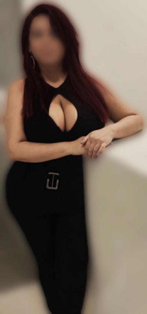 Chica busca chico en Cádiz: 