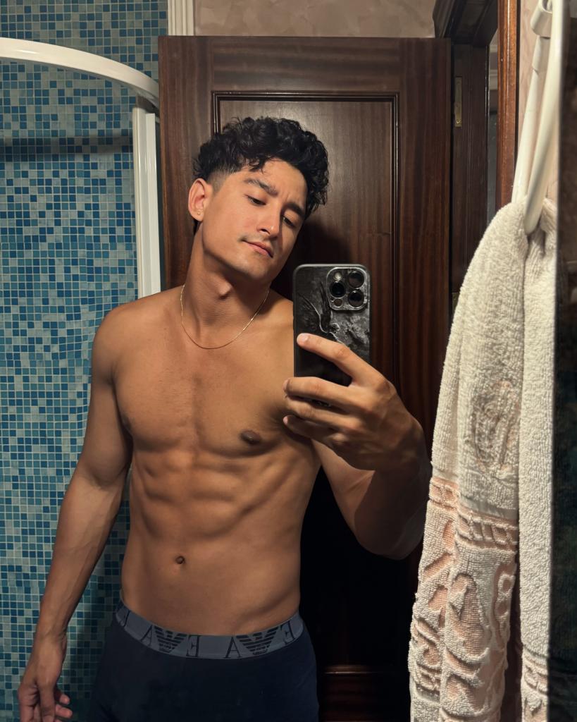 664407620: Chico busca chica en Málaga