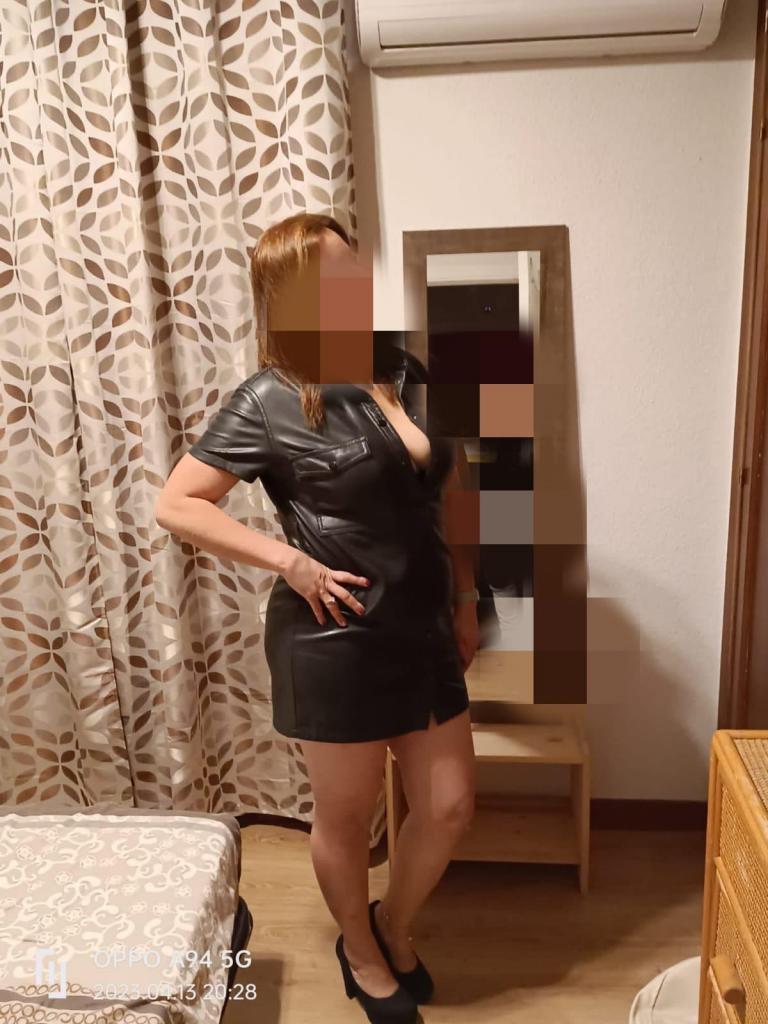 Chica busca chico en Cádiz: 