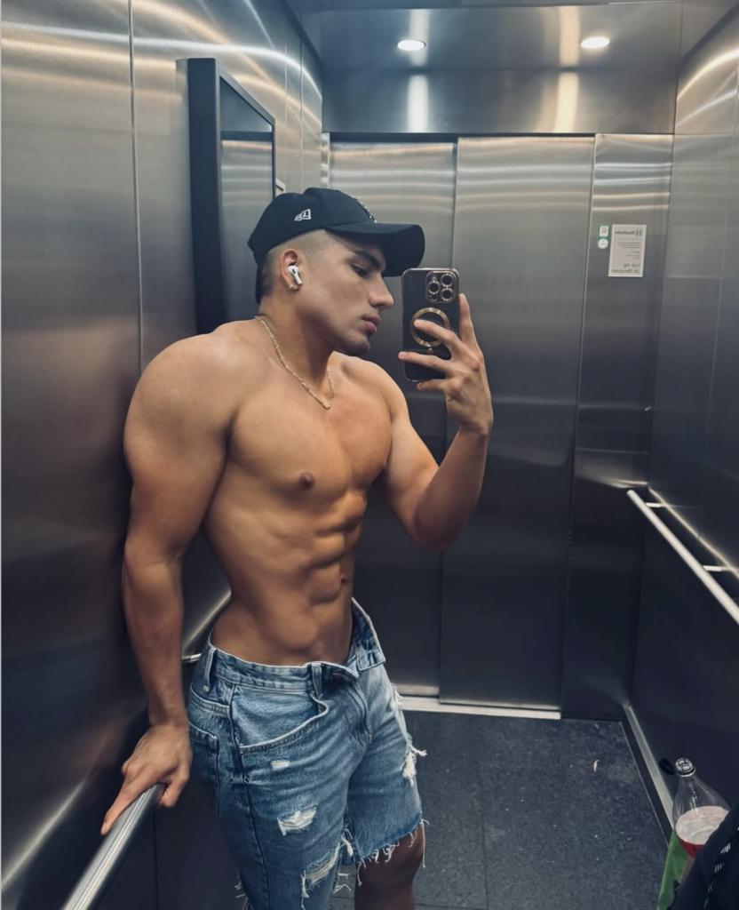 Chico busca chica en Barcelona: 