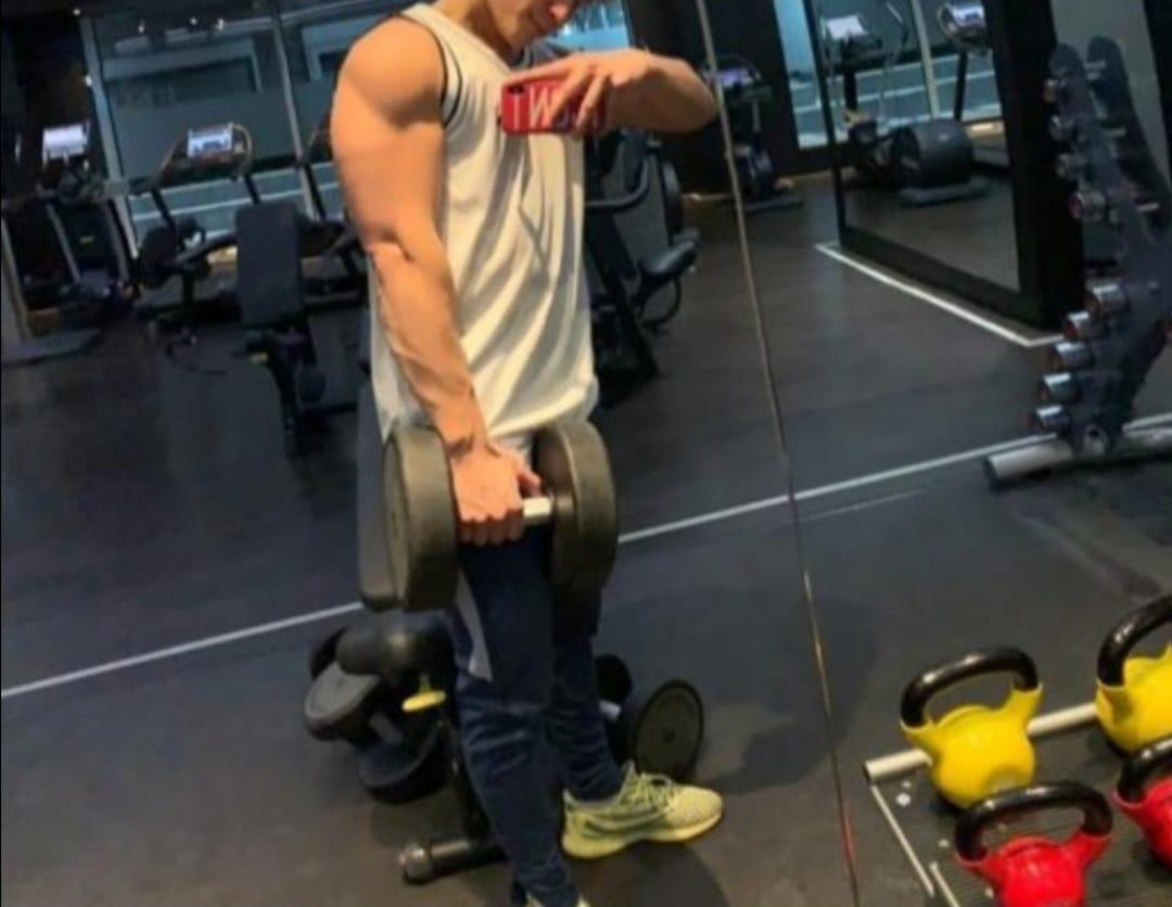 Chico busca chica en Málaga: 