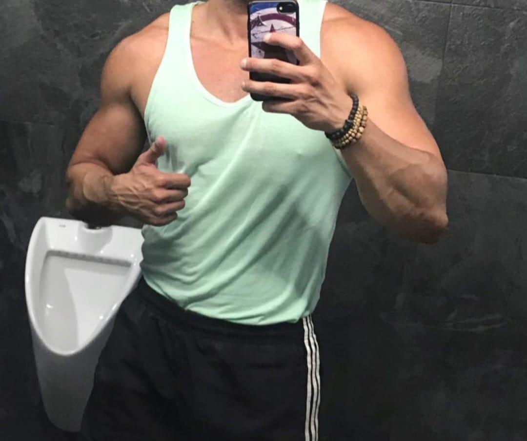 Chico busca chica en Málaga: 