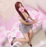 667555818: Chica busca chico en Barcelona