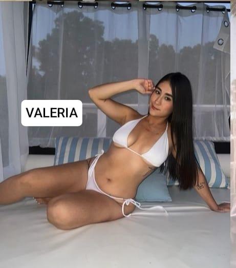 664658498: Chica busca chico en Cádiz