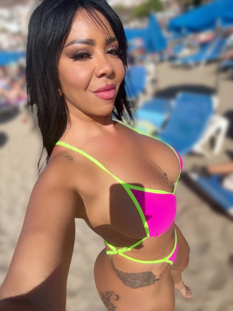 Chica busca chico en Tenerife: 