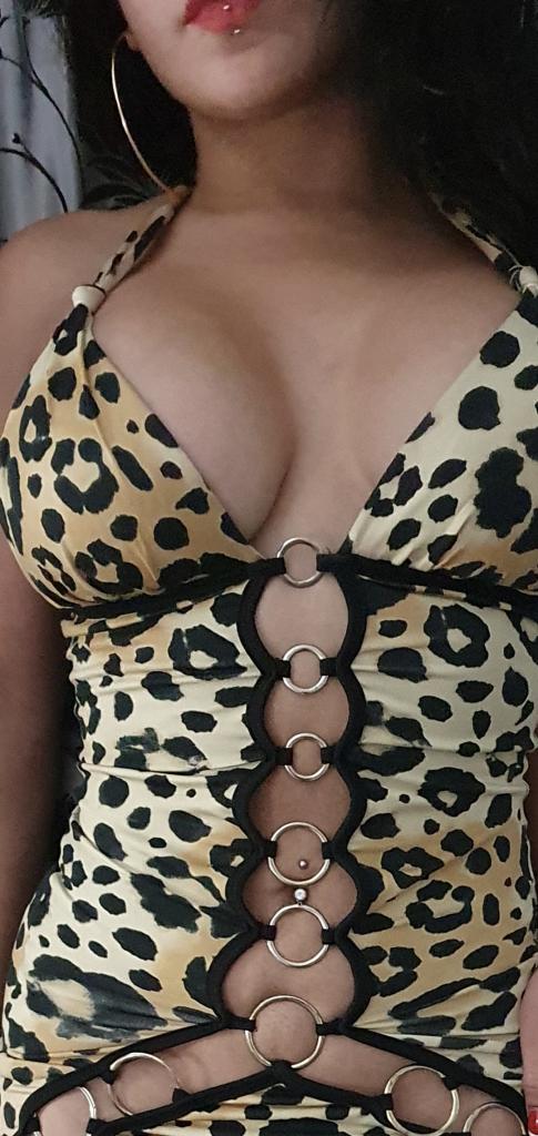 932315151: Chica busca chico en Barcelona