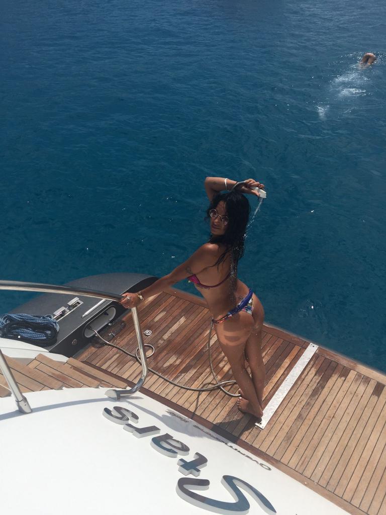 Chica busca chico en Ibiza: 