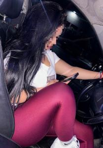 663124314: Chica busca chico en Sevilla