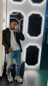 641377338: Chico busca chica en Valencia