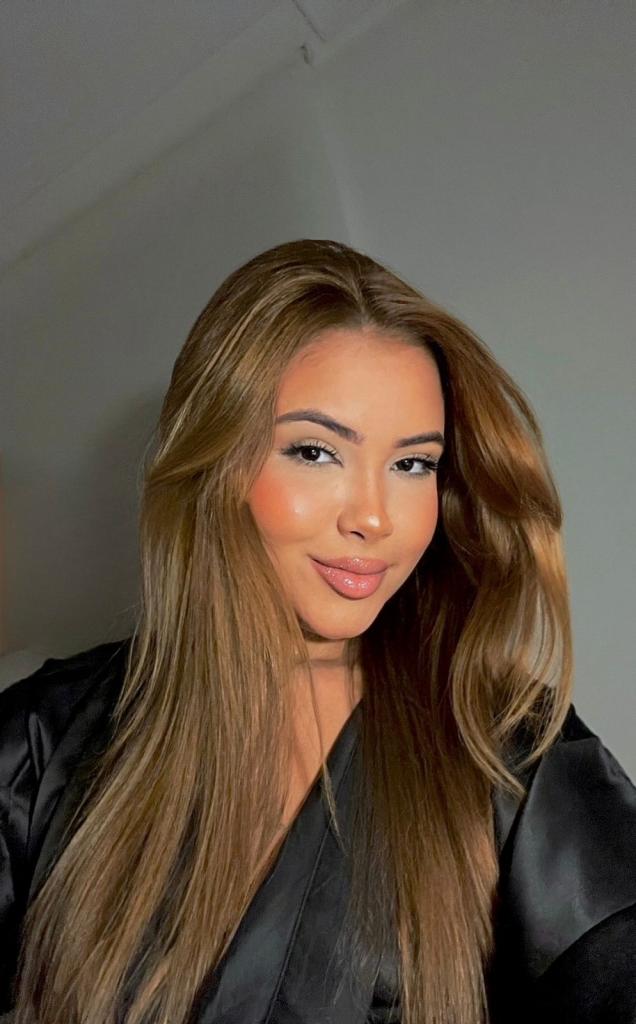 Chica busca chico en Almería: 