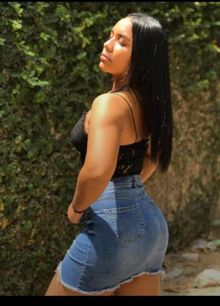 742013364: Chica busca chico en Valencia