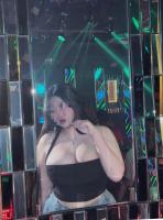 613374291: Chica busca chico en Barcelona