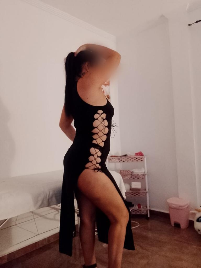 Chica busca chico en Huelva: 