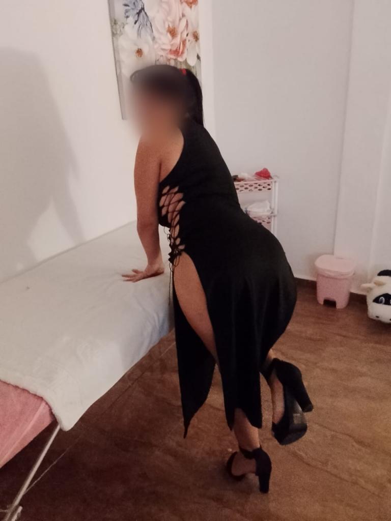 Chica busca chico en Huelva: 