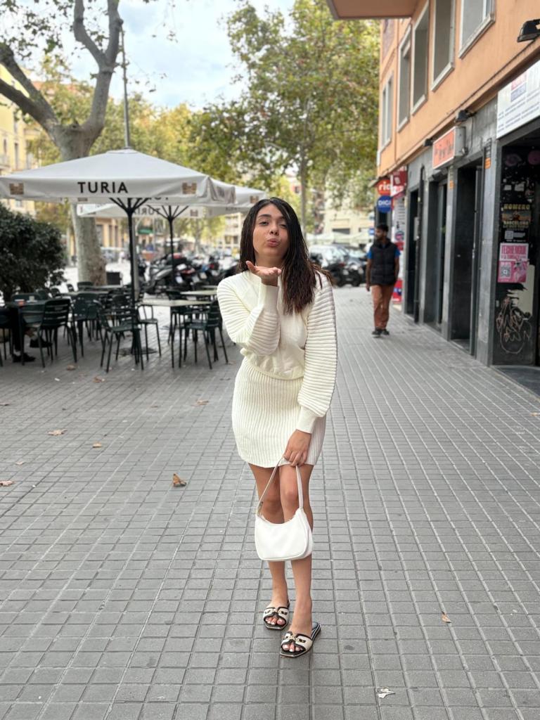 624867743: Chica busca chico en Tenerife