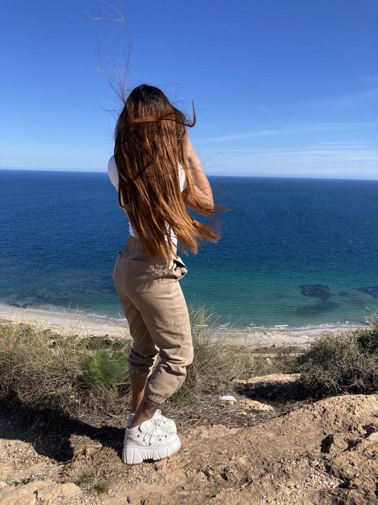 Chica busca chico en Alicante: 