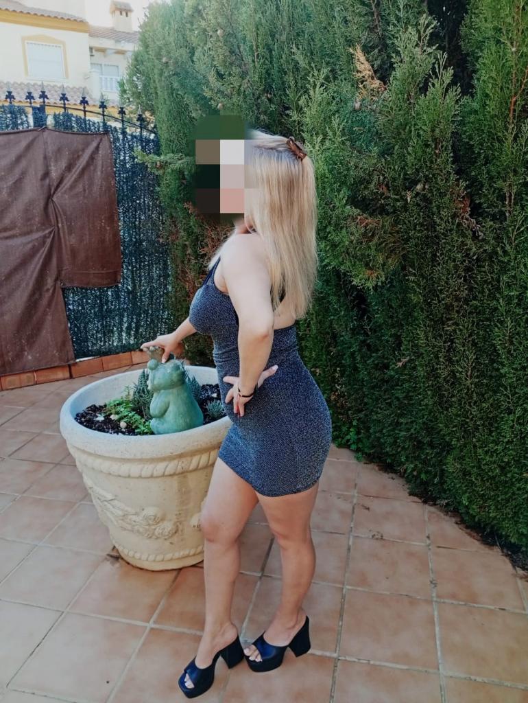 613772354: Chica busca chico en Alicante