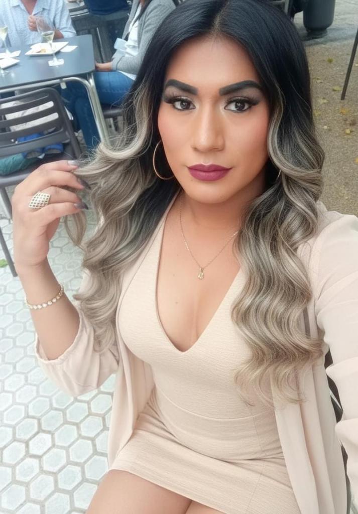 631499316: Travesti en Navarra