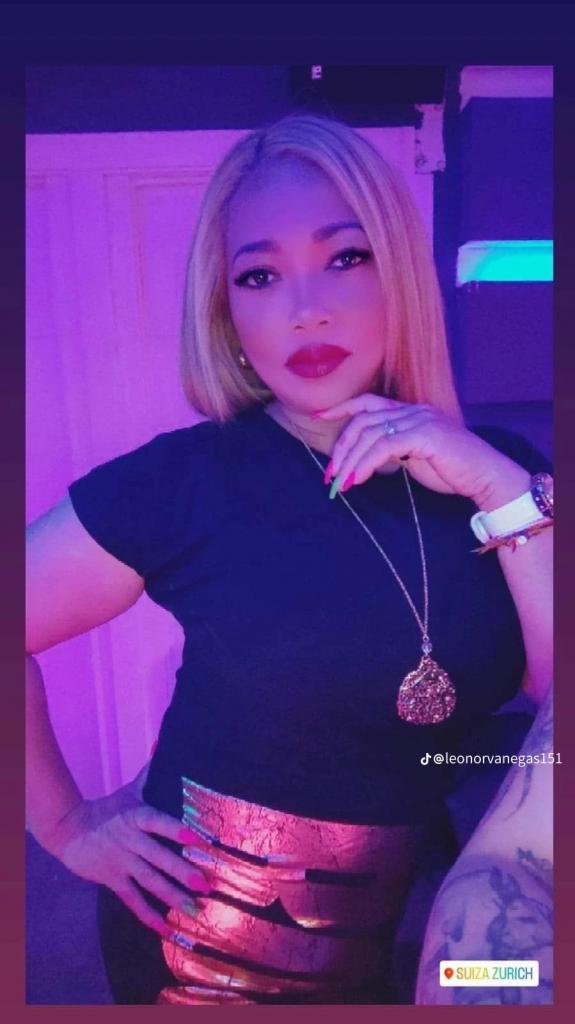 Chica busca chico en Huesca: 