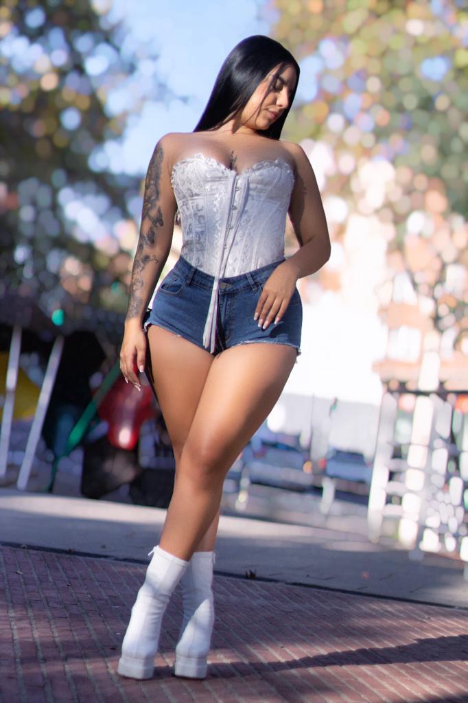 Chica busca chico en Barcelona: 