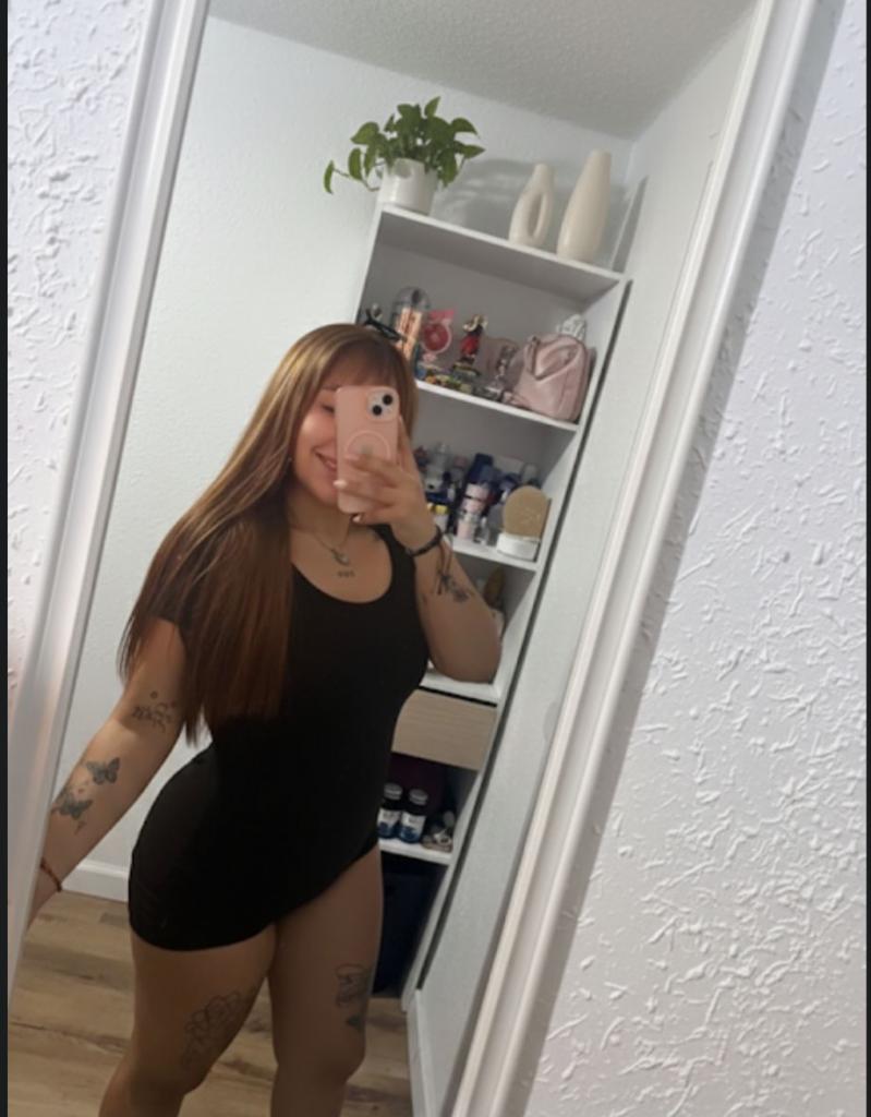 691828095: Chica busca chico en Alicante