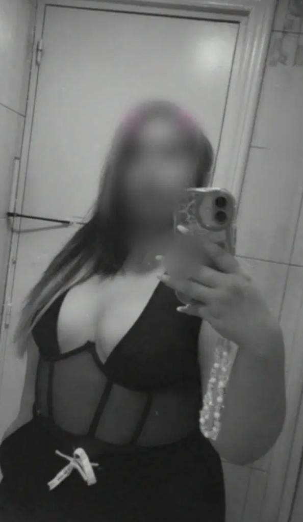 602143089: Chica busca chico en Burgos