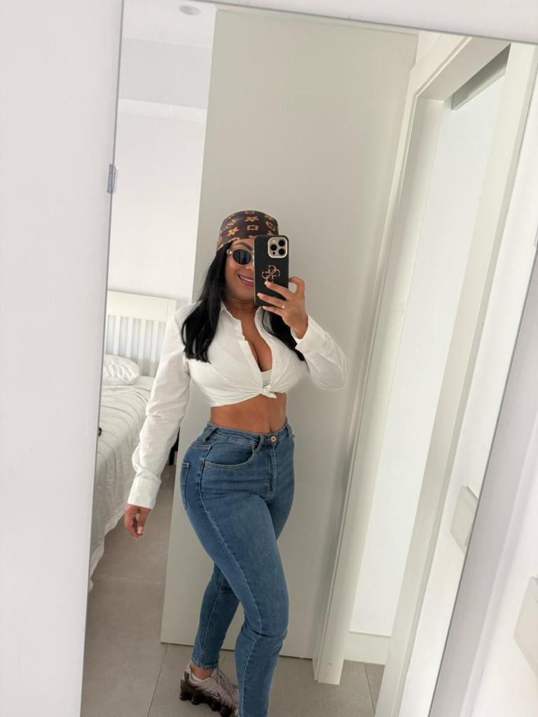 Chica busca chico en Tenerife: Chica busca chico