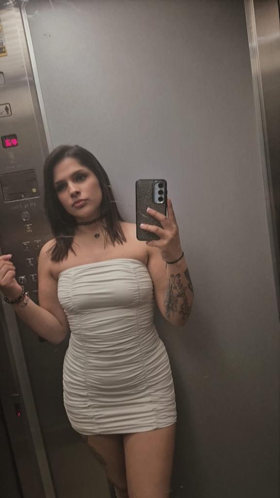 614735209: Chica busca chico en Valencia