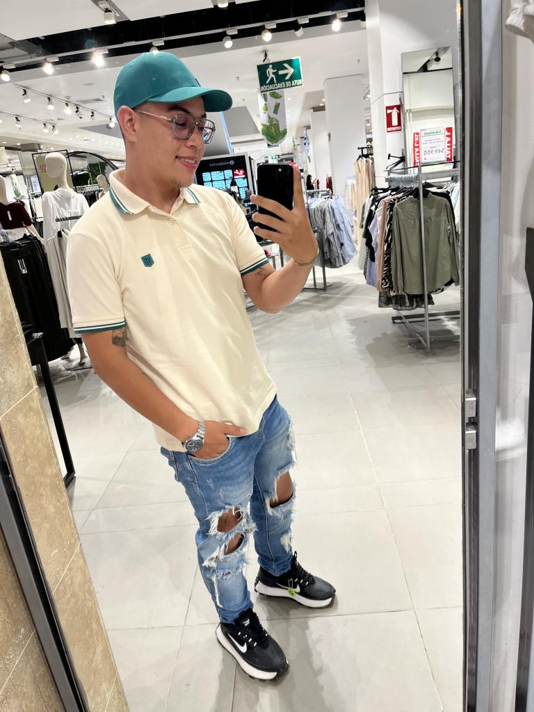 665423385: Chico busca chica en Murcia