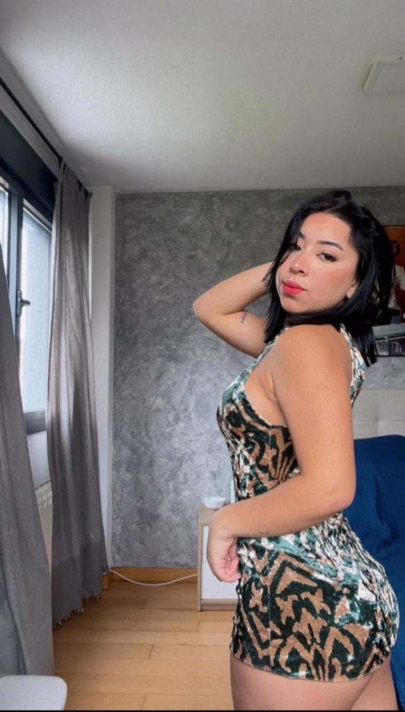 657355565: Chica busca chico en Cádiz