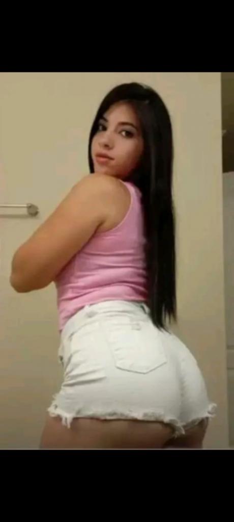 631284060: Chica busca chico en Murcia