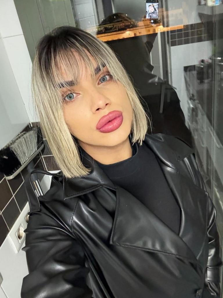 607212118: Travesti en Cádiz