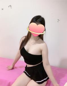 617704313: Chica busca chico en Madrid