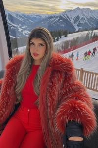 697946860: Chica busca chico en Tarragona