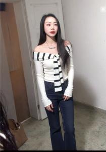 671150115: Chica busca chico en Barcelona