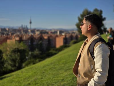 613385461: Chico busca chica en Madrid