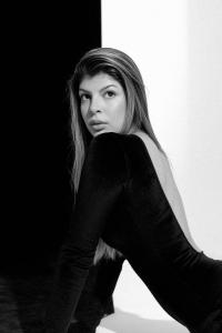 697946860: Chica busca chico en Tarragona