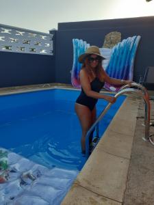 623763367: Chica busca chico en Las Palmas