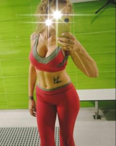 613416762: Chica busca chico en La Coruña