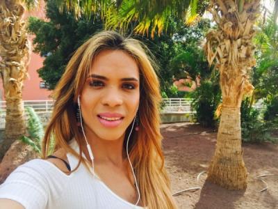 633852895: Travesti en La Coruña