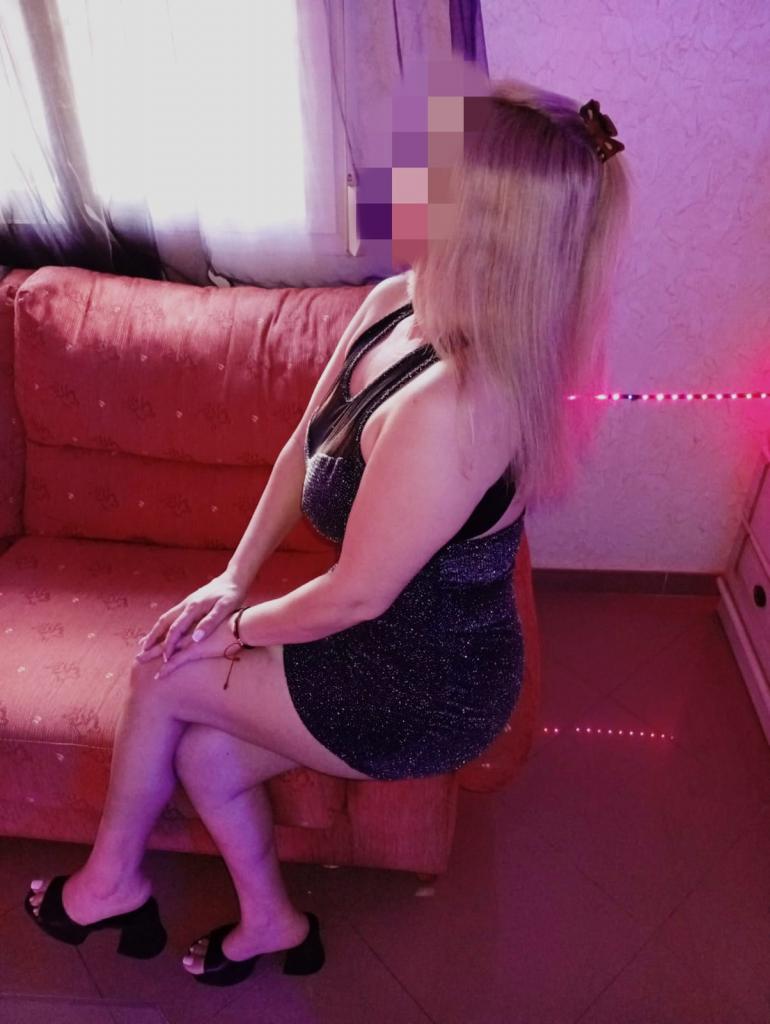 613772354: Chica busca chico en Alicante