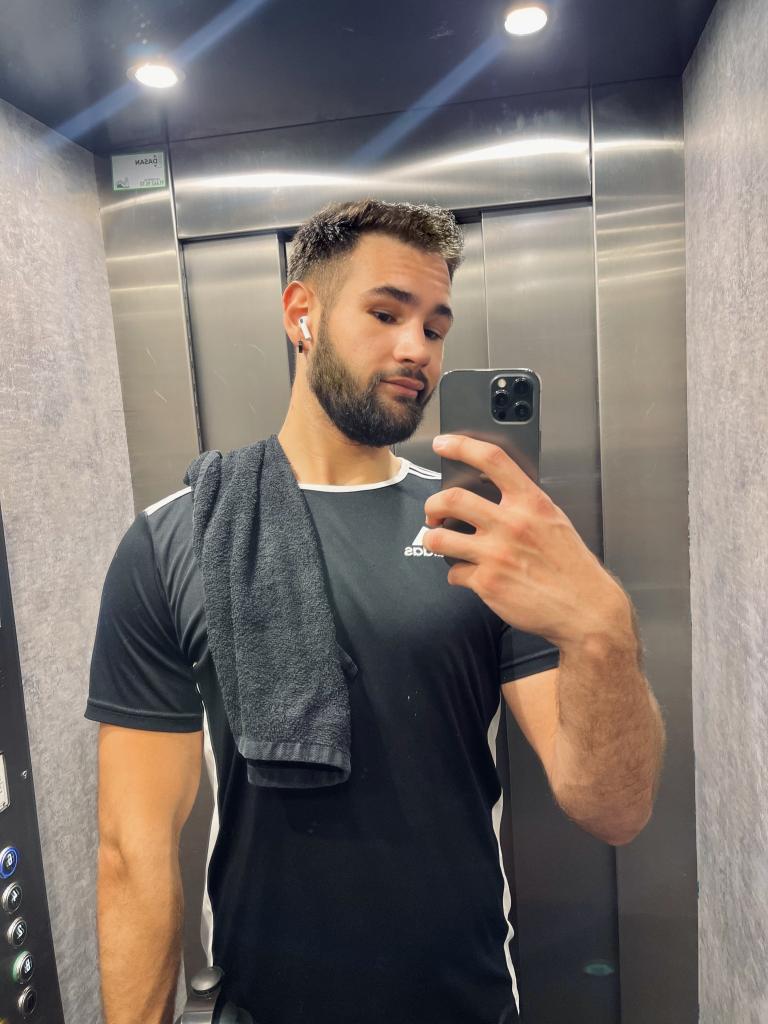 Chico busca chica en Valencia: 