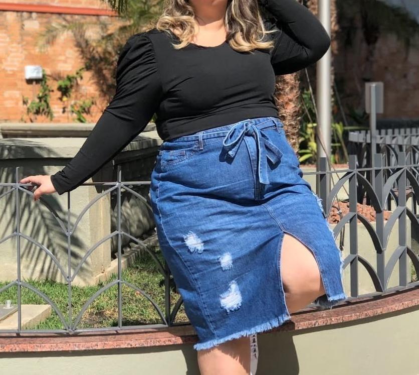 697661240: Chica busca chico en Barcelona