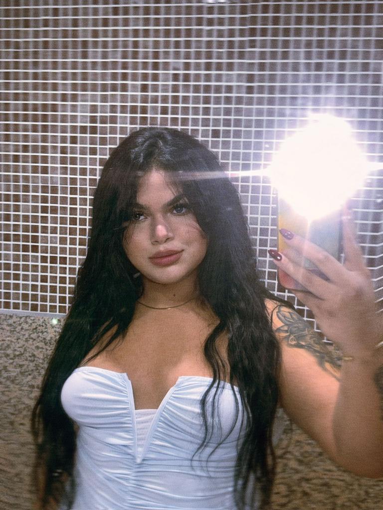 Chica busca chico en Tenerife: 