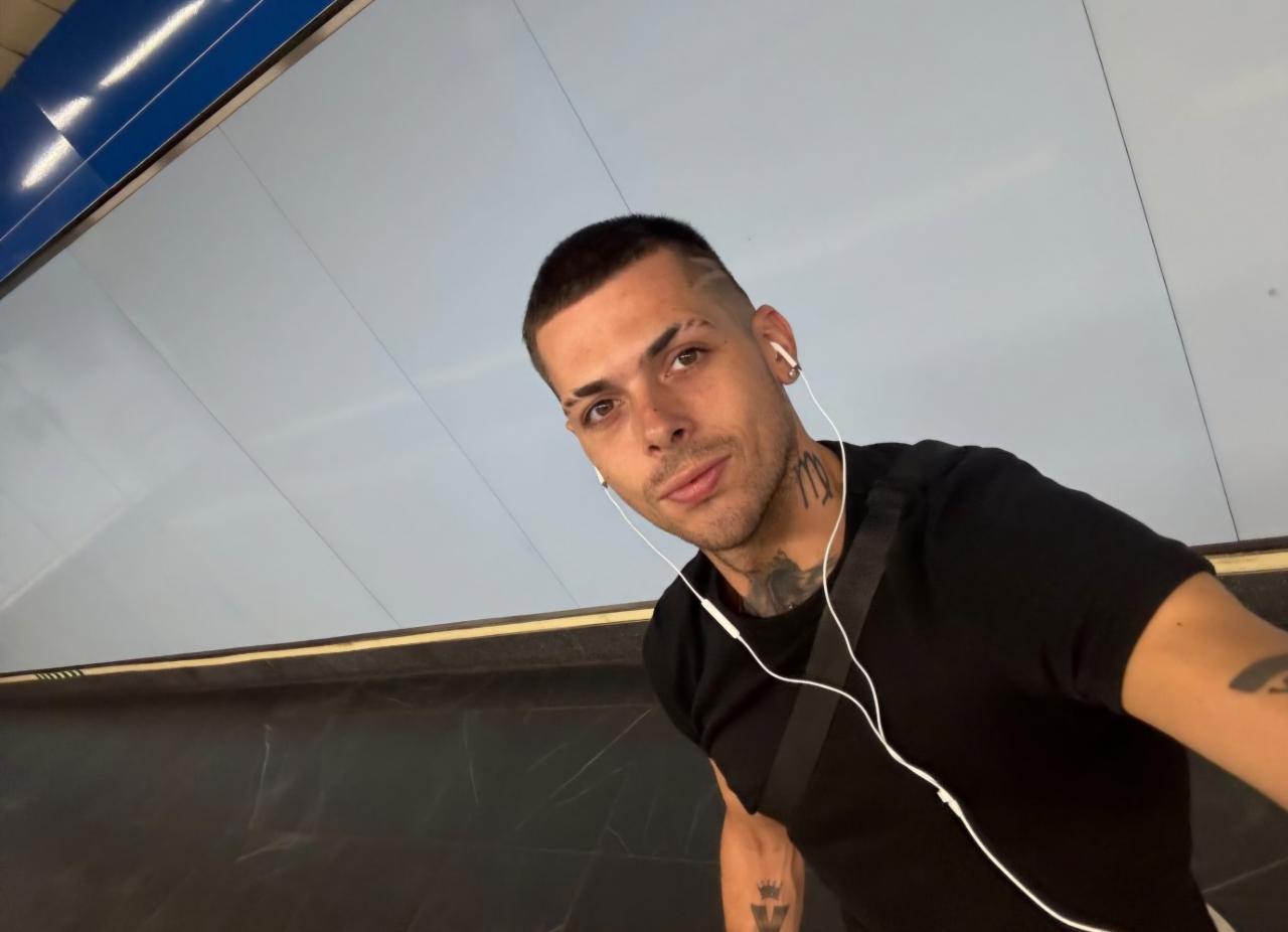 611158732: Chico busca chica en Madrid